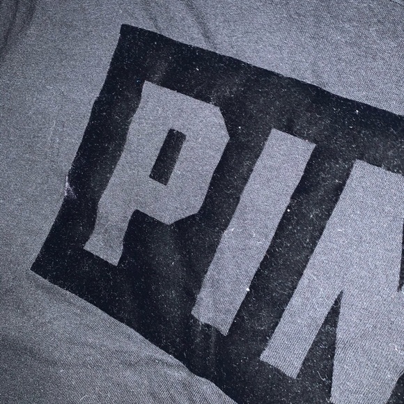 PINK Victoria Secret Cropped Tee - Picture 2 of 4